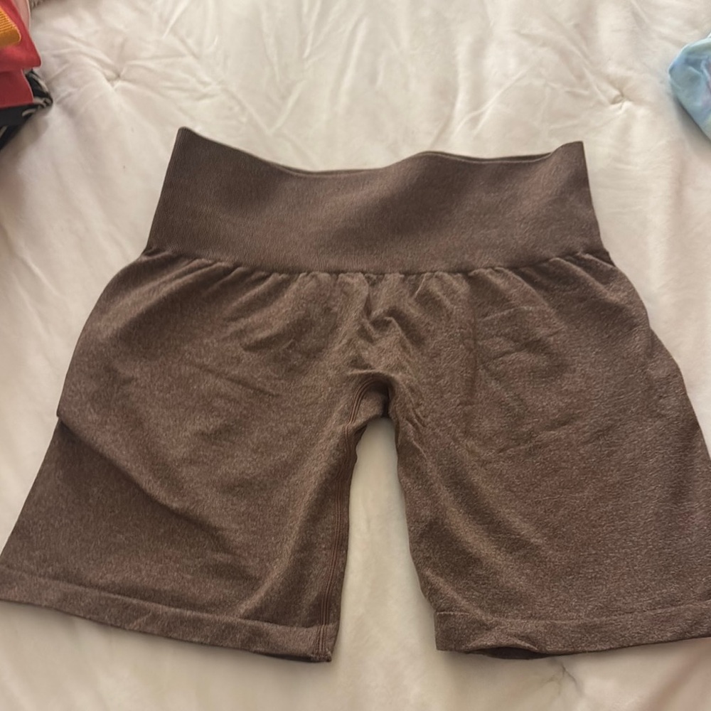 NVGTN Brown Bike Shorts High-Waisted Stretch